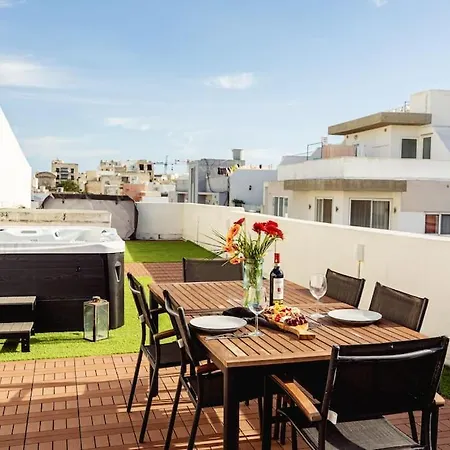 Apartamento Luxury Designer Penthouse With Private Jacuzzi Sliema