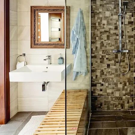 Luxury Designer Penthouse With Private Jacuzzi Apartamento